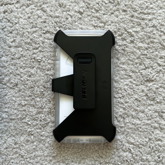 Pelican clear iPhone 13 case with holster/stand - Picture 4 of 7